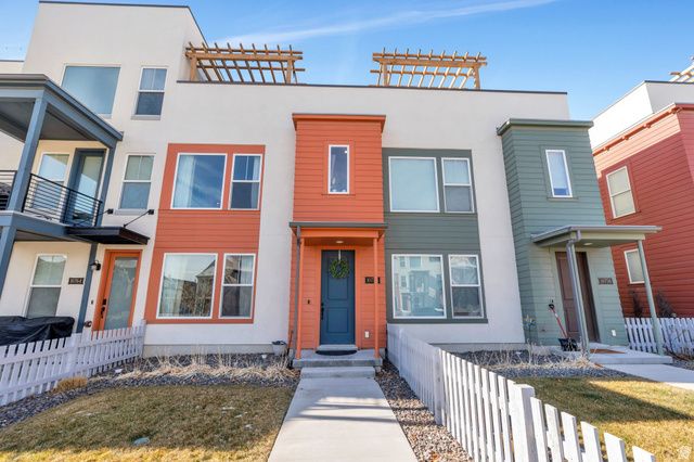 10758 S PORCINI DR, South Jordan, UT 84009