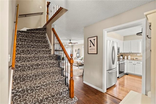 2108 SW Brookshire Drive, Blue Springs, MO 64015