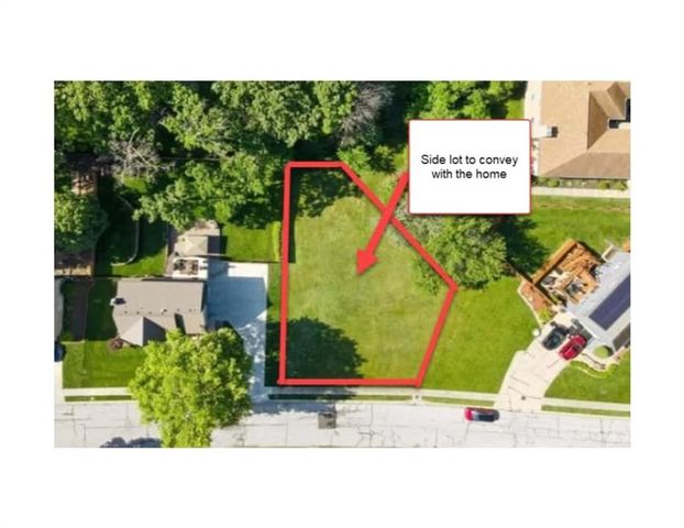 2108 SW Brookshire Drive, Blue Springs, MO 64015