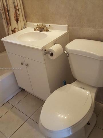 1870 NE 179th St, North Miami Beach, FL 33162