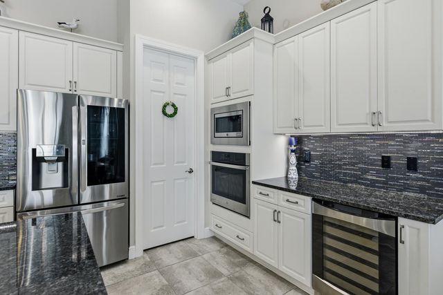 8653 SW Carrara Way, Port St. Lucie, FL 34987