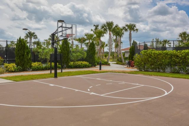 8653 SW Carrara Way, Port St. Lucie, FL 34987