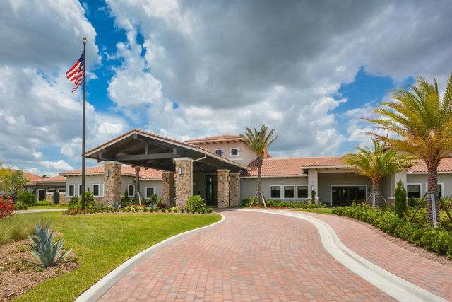 8653 SW Carrara Way, Port St. Lucie, FL 34987