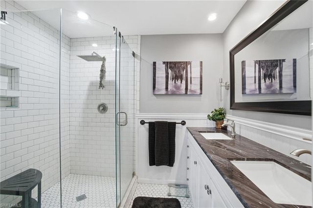 1286 Venetian WAY, Naples, FL 34110