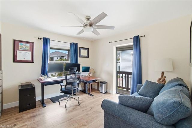 1286 Venetian WAY, Naples, FL 34110