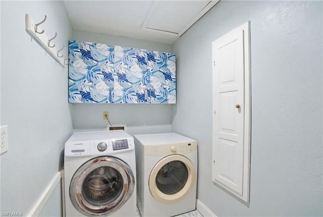 1286 Venetian WAY, Naples, FL 34110