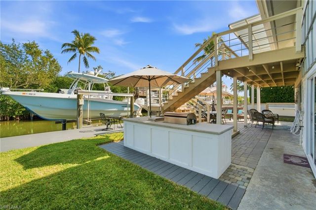 1286 Venetian WAY, Naples, FL 34110