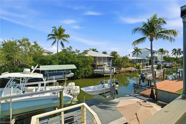 1286 Venetian WAY, Naples, FL 34110