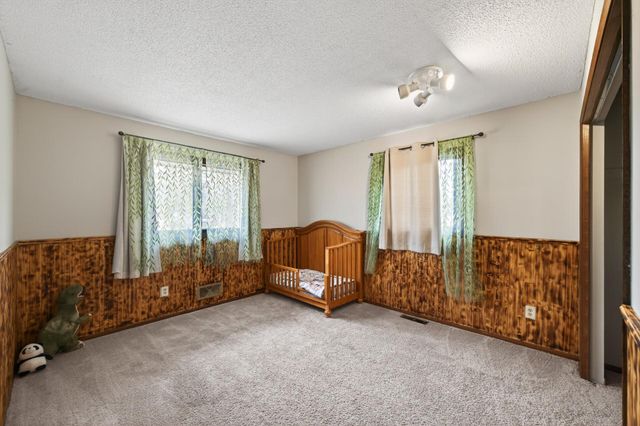 8436 Palm Street NW, Coon Rapids, MN 55433