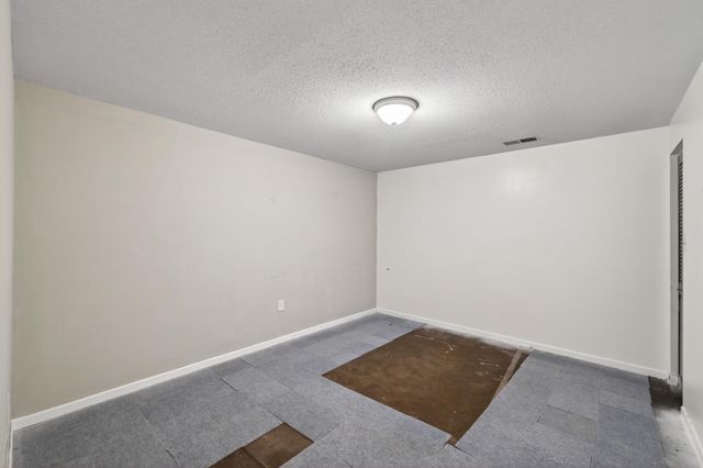 8436 Palm Street NW, Coon Rapids, MN 55433