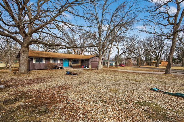 8436 Palm Street NW, Coon Rapids, MN 55433