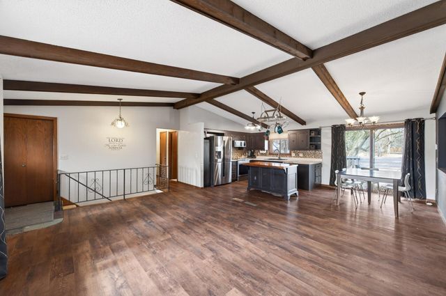 8436 Palm Street NW, Coon Rapids, MN 55433