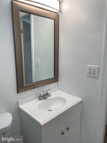 616 S CHAPEL ST, Baltimore, MD 21231