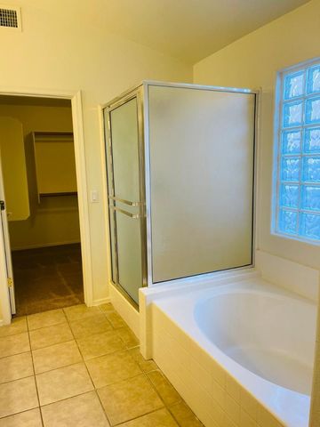 8201 W Quail Avenue, Peoria, AZ 85382