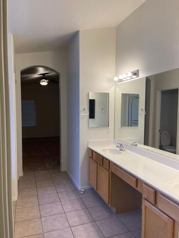 8201 W Quail Avenue, Peoria, AZ 85382