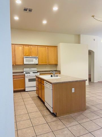 8201 W Quail Avenue, Peoria, AZ 85382