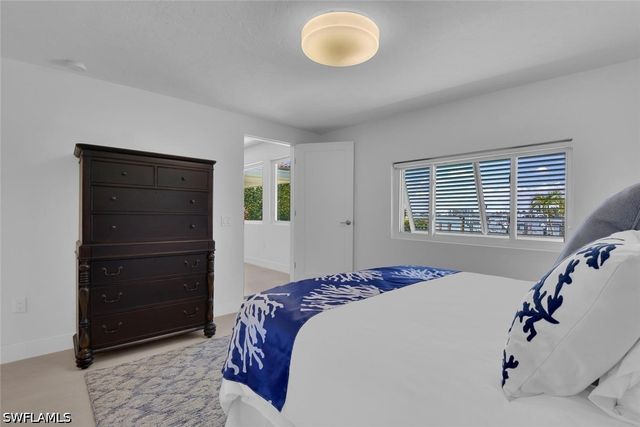 2143 Marina DR, Naples, FL 34102