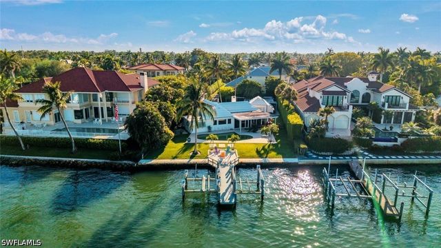2143 Marina DR, Naples, FL 34102