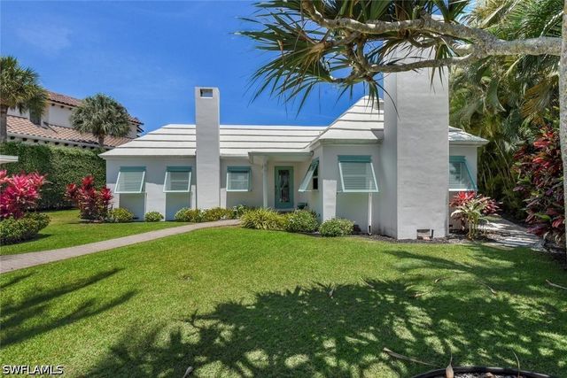 2143 Marina DR, Naples, FL 34102
