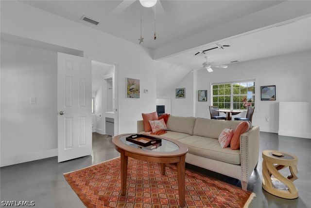 2143 Marina DR, Naples, FL 34102