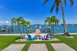 2143 Marina DR, Naples, FL 34102