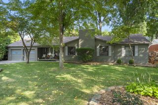 947 East Portland Street, Springfield, MO 65807