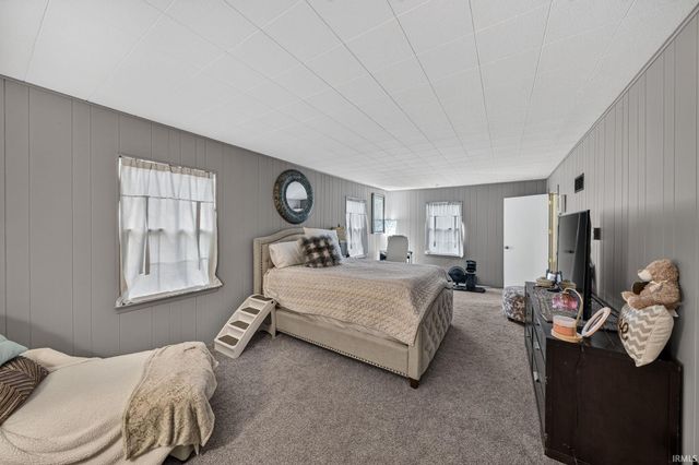 17835 Edgewood Walk, South Bend, IN 46635