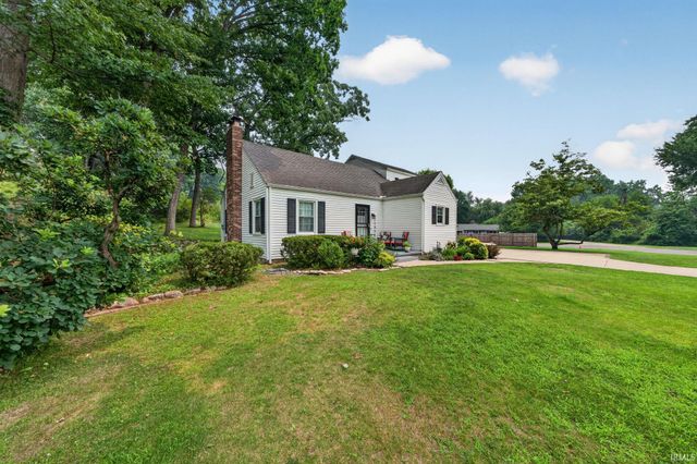 17835 Edgewood Walk, South Bend, IN 46635