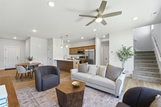 254 NW Waverly Drive, Waukee, IA 50263