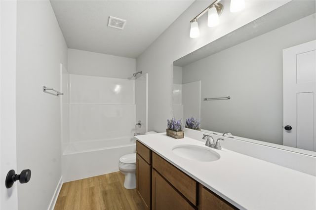 254 NW Waverly Drive, Waukee, IA 50263