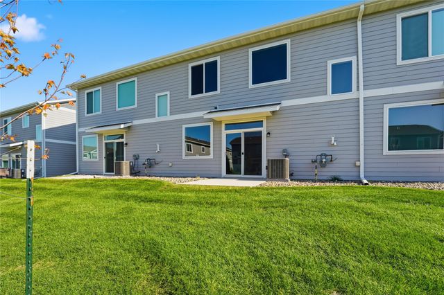 254 NW Waverly Drive, Waukee, IA 50263