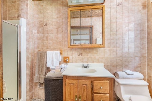 90 Emmans Rd, Roxbury Twp., NJ 07852