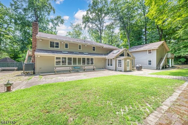 90 Emmans Rd, Roxbury Twp., NJ 07852