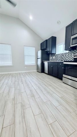 16918 W Hammon, Montgomery, TX 77316