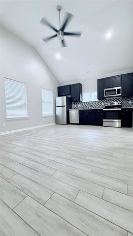 16918 W Hammon, Montgomery, TX 77316