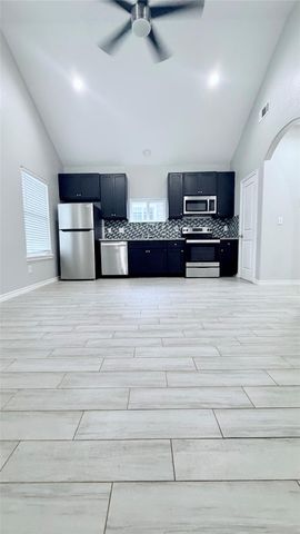 16918 W Hammon, Montgomery, TX 77316