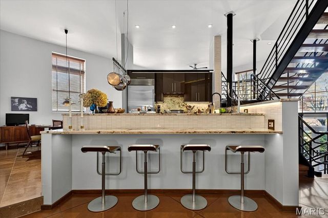 6 Benton Place, St Louis, MO 63104