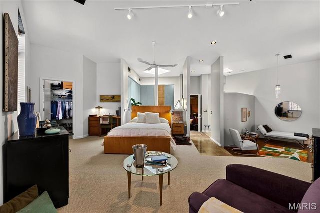 6 Benton Place, St Louis, MO 63104