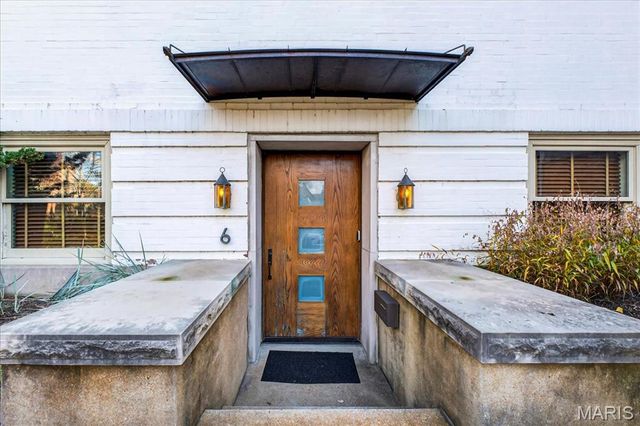 6 Benton Place, St Louis, MO 63104