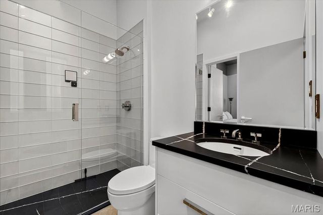 6 Benton Place, St Louis, MO 63104