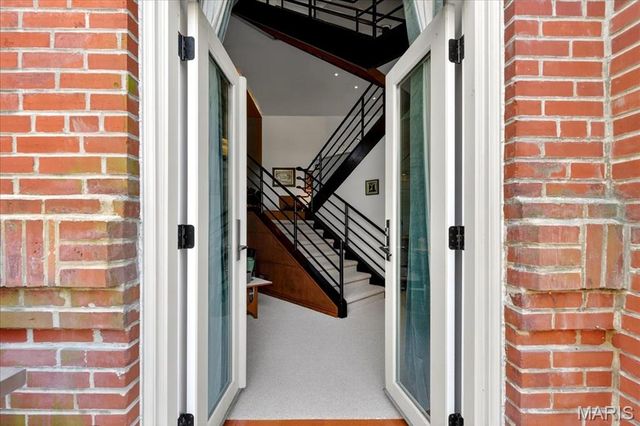 6 Benton Place, St Louis, MO 63104