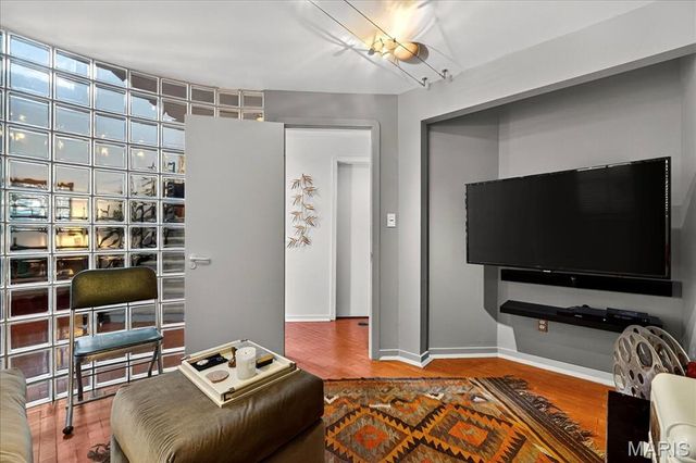 6 Benton Place, St Louis, MO 63104