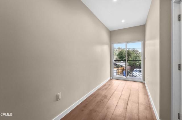 3933 Glenalbyn Drive, Los Angeles, CA 90065