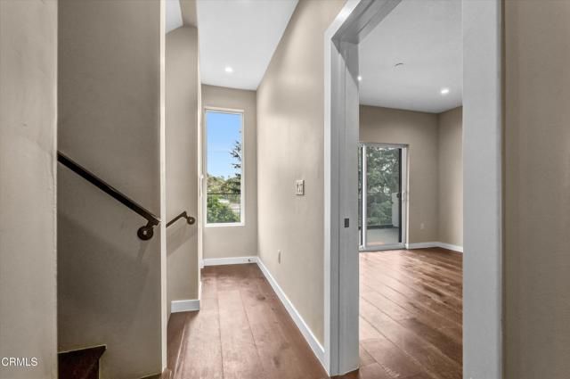 3933 Glenalbyn Drive, Los Angeles, CA 90065