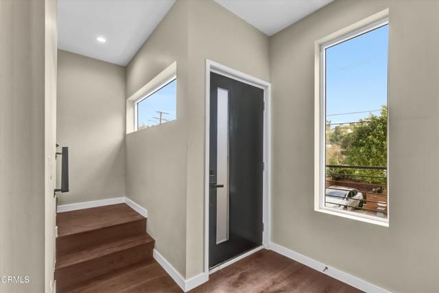 3933 Glenalbyn Drive, Los Angeles, CA 90065