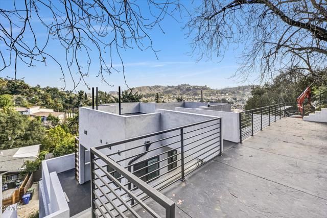 3933 Glenalbyn Drive, Los Angeles, CA 90065