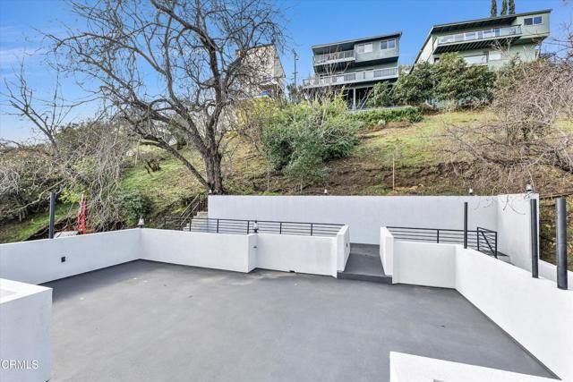 3933 Glenalbyn Drive, Los Angeles, CA 90065