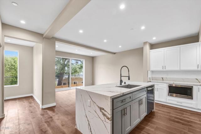 3933 Glenalbyn Drive, Los Angeles, CA 90065