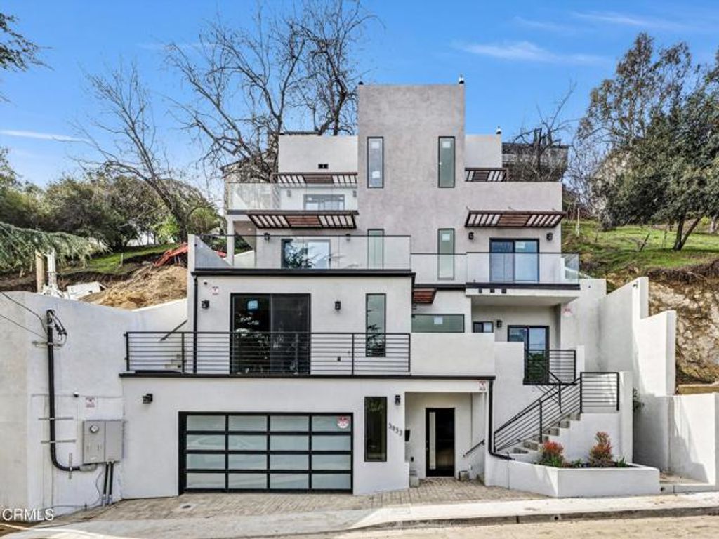 3933 Glenalbyn Drive, Los Angeles, CA 90065
