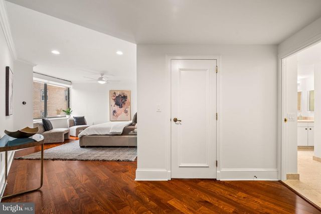 202-10 W RITTENHOUSE SQ #1809, Philadelphia, PA 19103